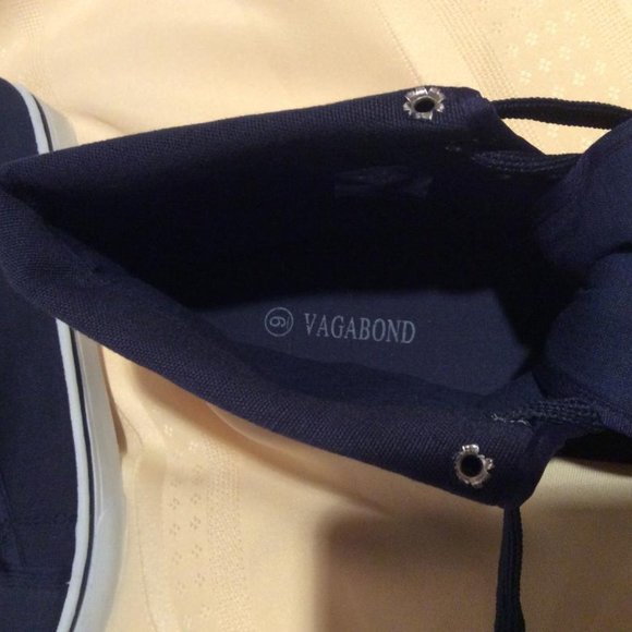 Vagabond NWOT Hi-Top navy blue canvas Sneakers womens size 9 - Picture 8 of 8